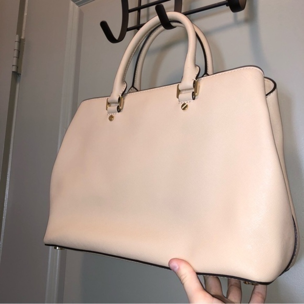 Michael Kors Blush Tote - Picture 6 of 16